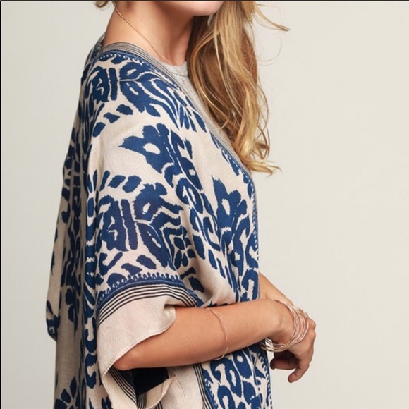 CLEARANCE ‼️LEOPARD BLUE IVORY- Kimono - Picture 3 of 5